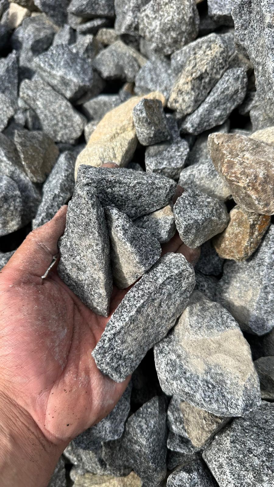 Drcené kamenivo 32 - 63 BI - kolejový